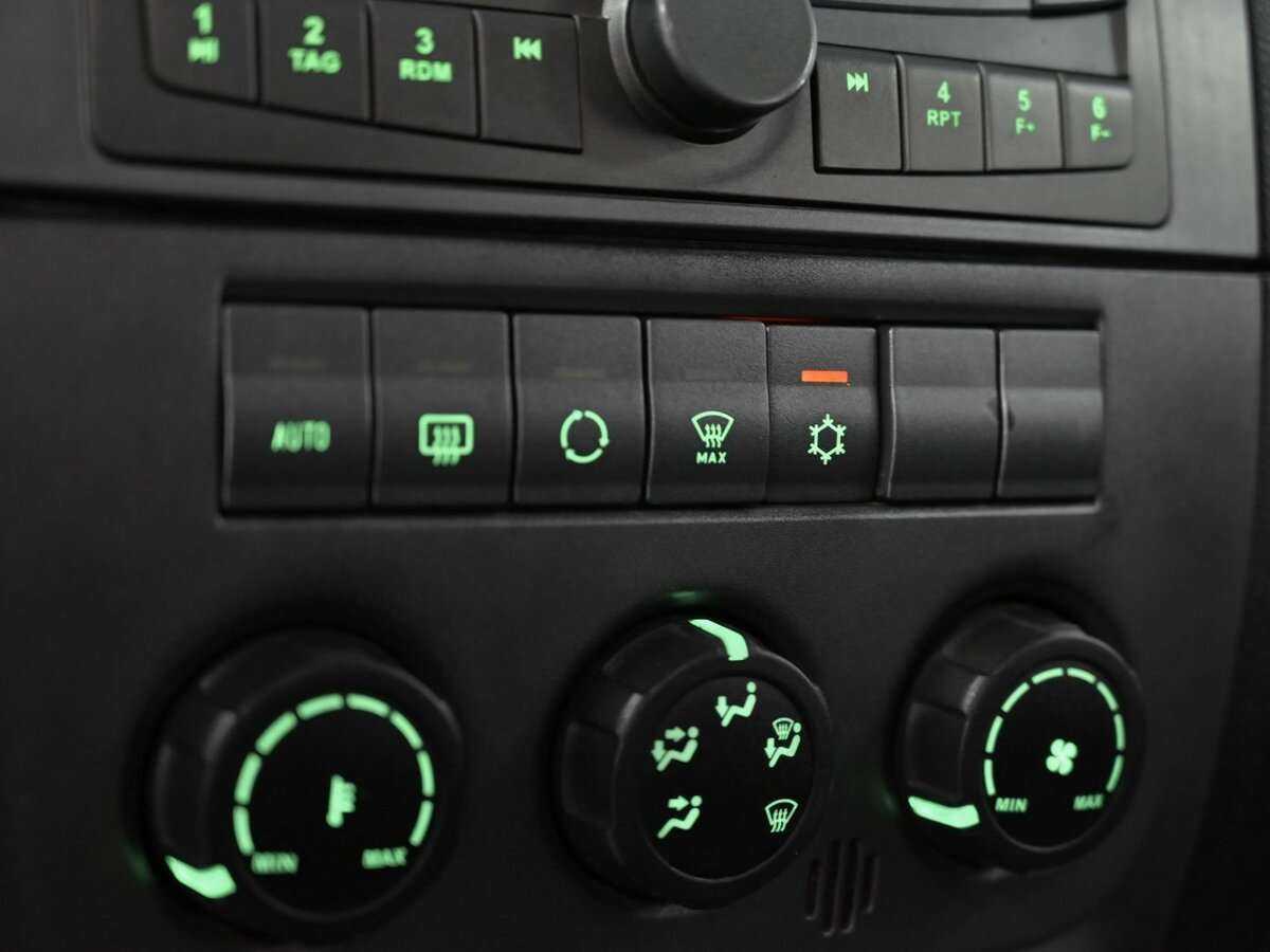 УАЗ Патриот б/у, 2015, Механическая. Фото: #9