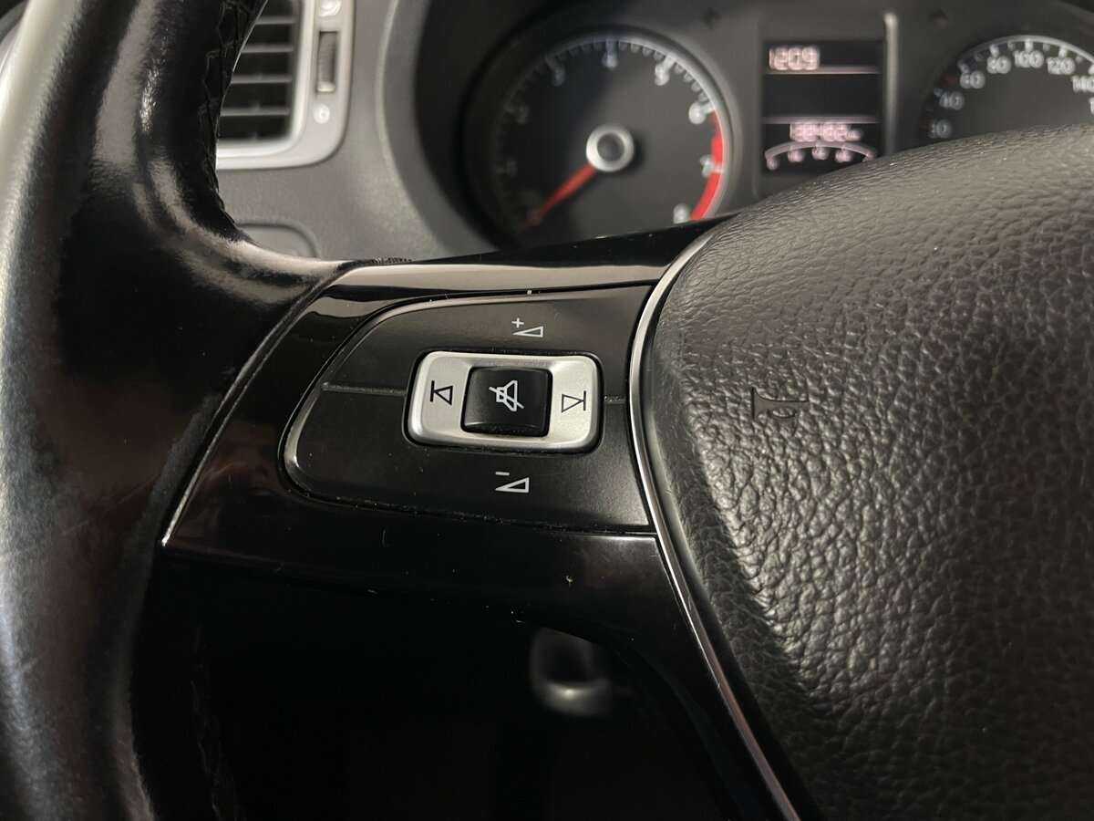 Фольксваген Поло б/у, 2016, Автоматическая. Фото: #11