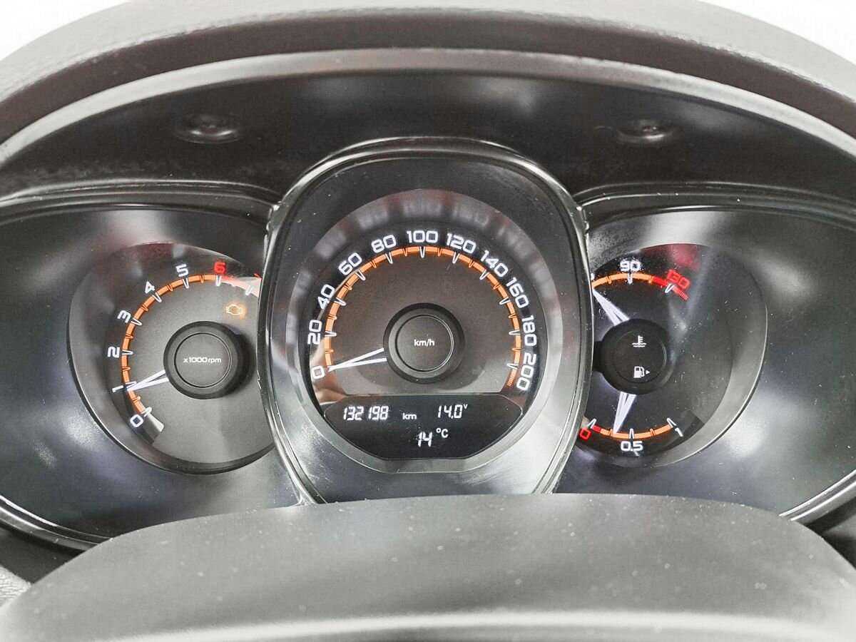 Лада (ВАЗ) Веста б/у, 2018, Механическая. Фото: #10