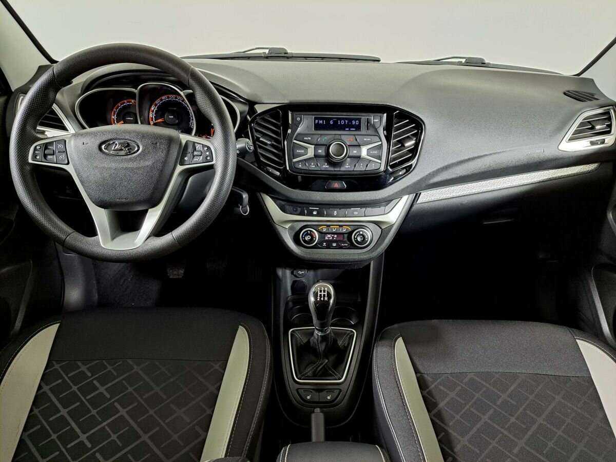 Лада (ВАЗ) Веста б/у, 2019, Механическая. Фото: #11