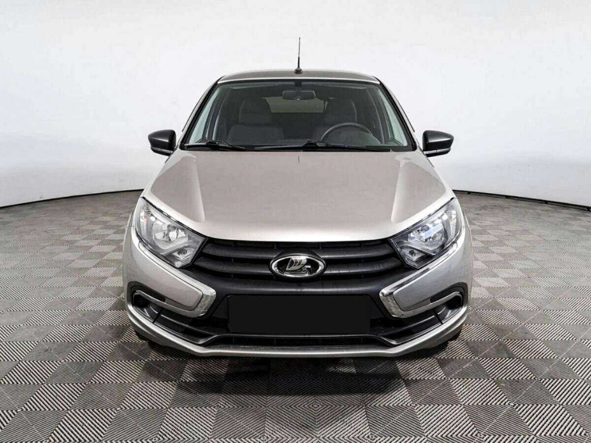 Лада (ВАЗ) Гранта б/у, 2020, Механическая. Фото: #1