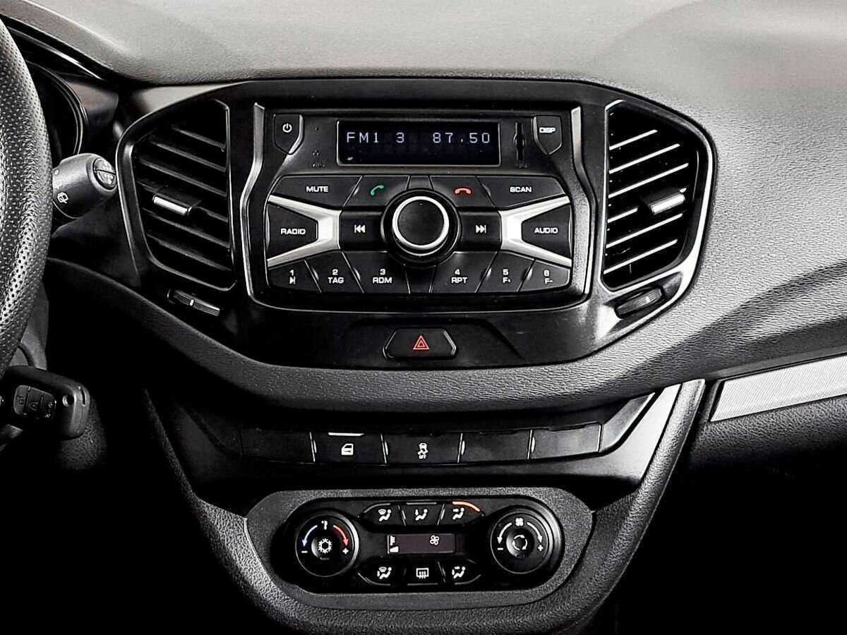 Лада (ВАЗ) Веста б/у, 2020, Механическая. Фото: #12