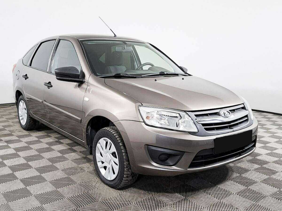 Лада (ВАЗ) Гранта б/у, 2017, Механическая. Фото: #2