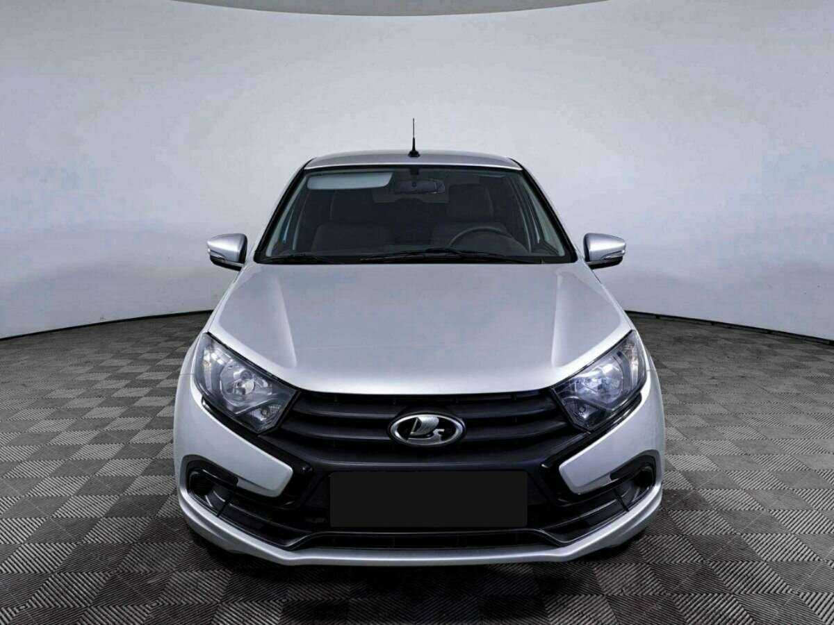 Лада (ВАЗ) Гранта б/у, 2022, Механическая. Фото: #1