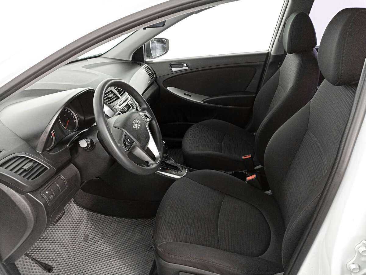 Хендай Солярис б/у, 2015, Автоматическая. Фото: #13