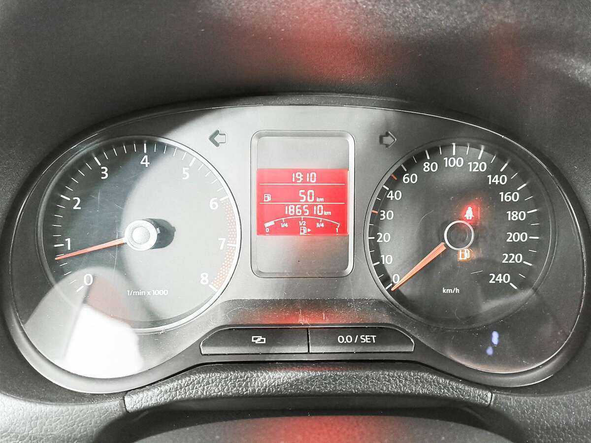 Фольксваген Поло б/у, 2013, Механическая. Фото: #9