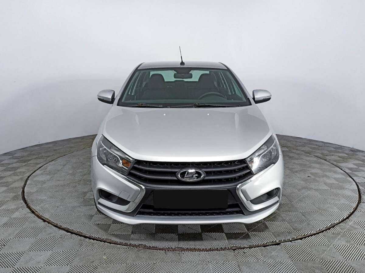 Лада (ВАЗ) Веста б/у, 2015, Роботизированная. Фото: #1