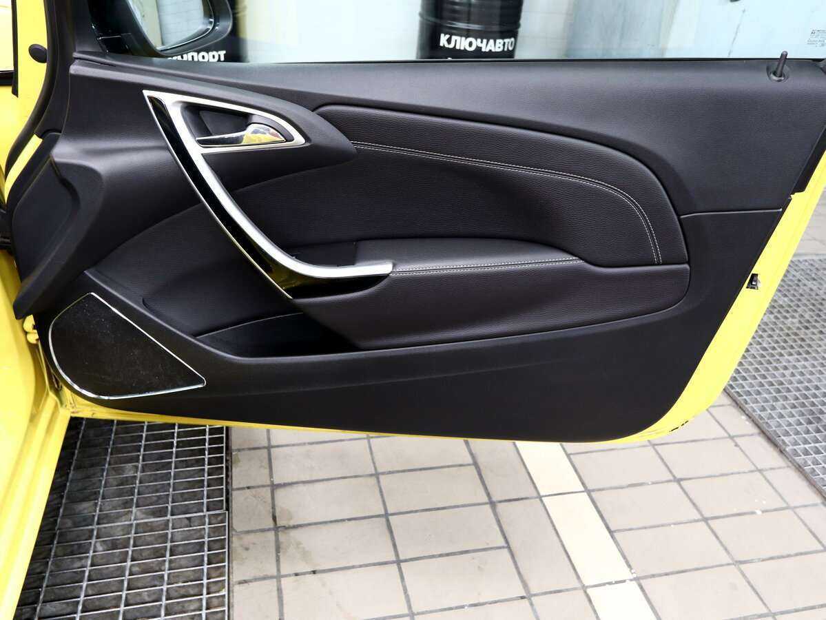 Опель Астра б/у, 2014, Автоматическая. Фото: #15