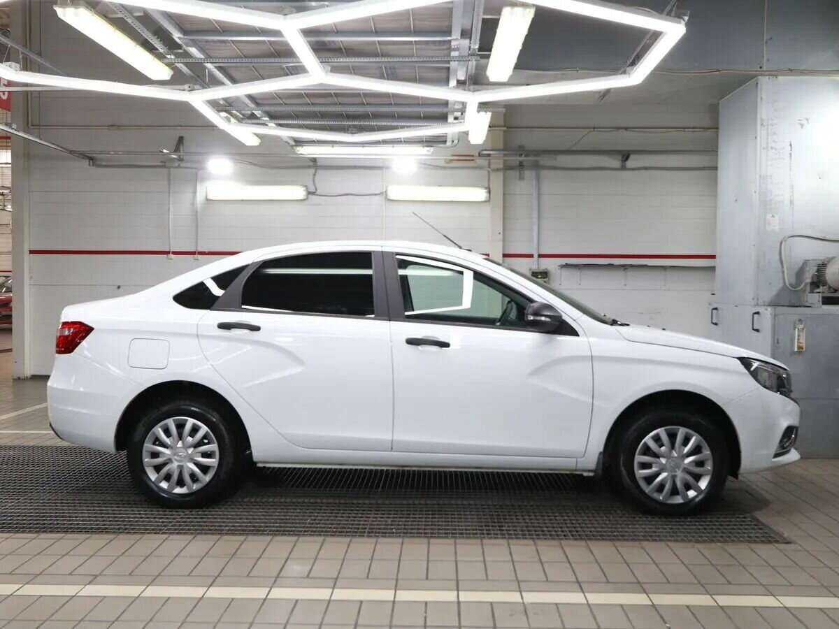 Лада (ВАЗ) Веста б/у, 2021, Механическая. Фото: #3