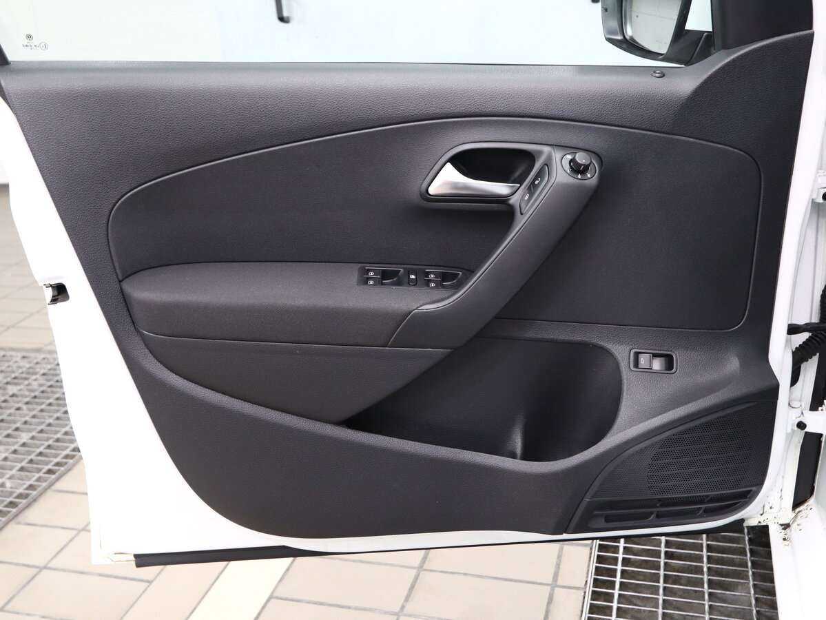 Фольксваген Поло б/у, 2019, Автоматическая. Фото: #8