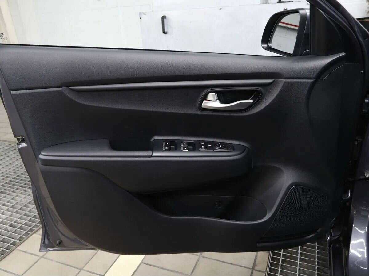 Киа Рио б/у, 2021, Автоматическая. Фото: #4