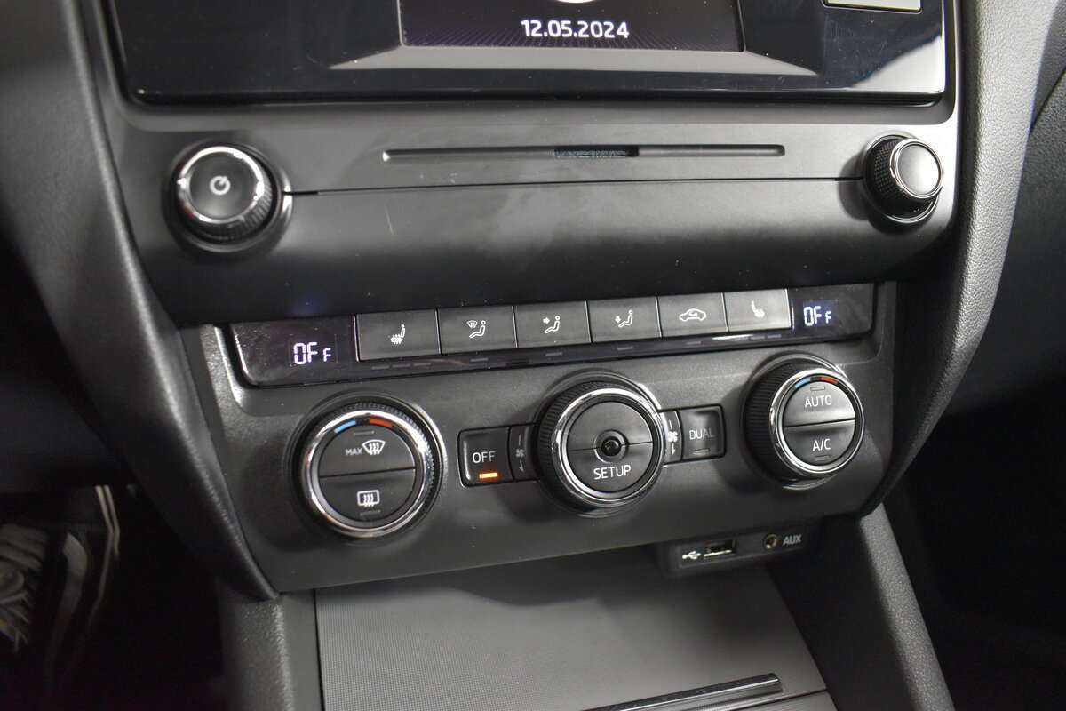 Шкода Октавия б/у, 2014, Роботизированная. Фото: #19