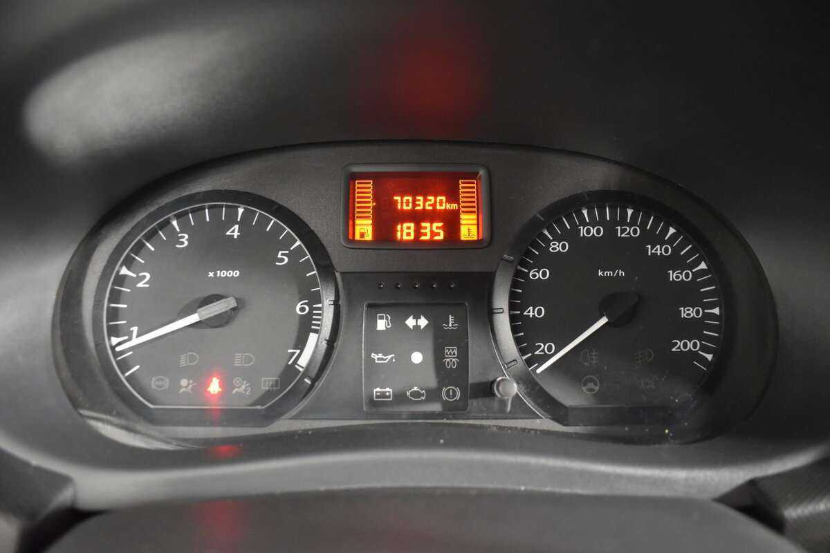 Лада (ВАЗ) Ларгус б/у, 2018, Механическая. Фото: #8