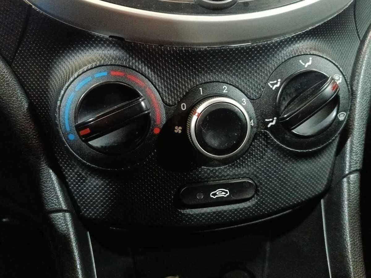 Хендай Солярис б/у, 2016, Механическая. Фото: #12