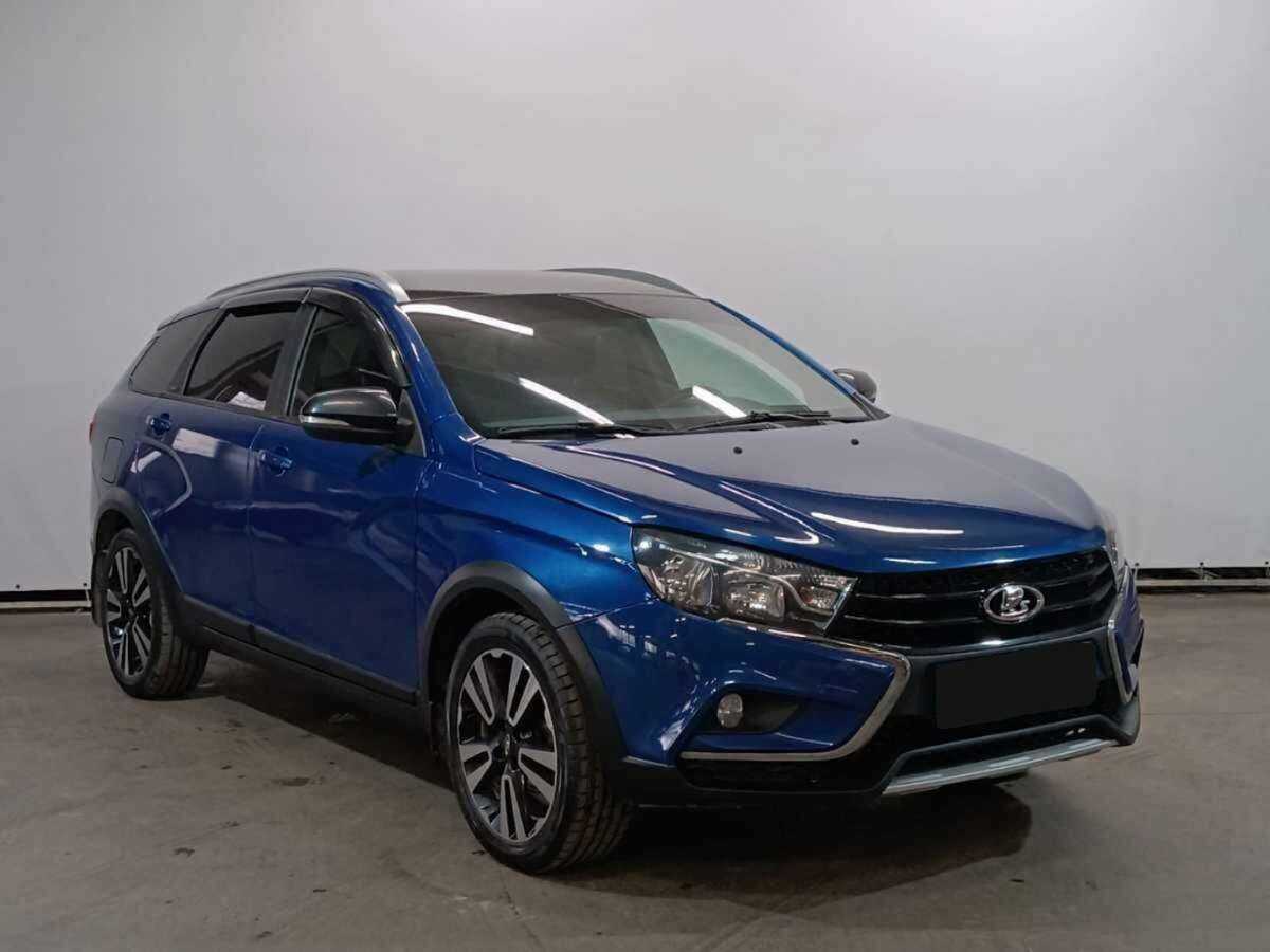 Лада (ВАЗ) Веста б/у, 2021, Механическая. Фото: #2