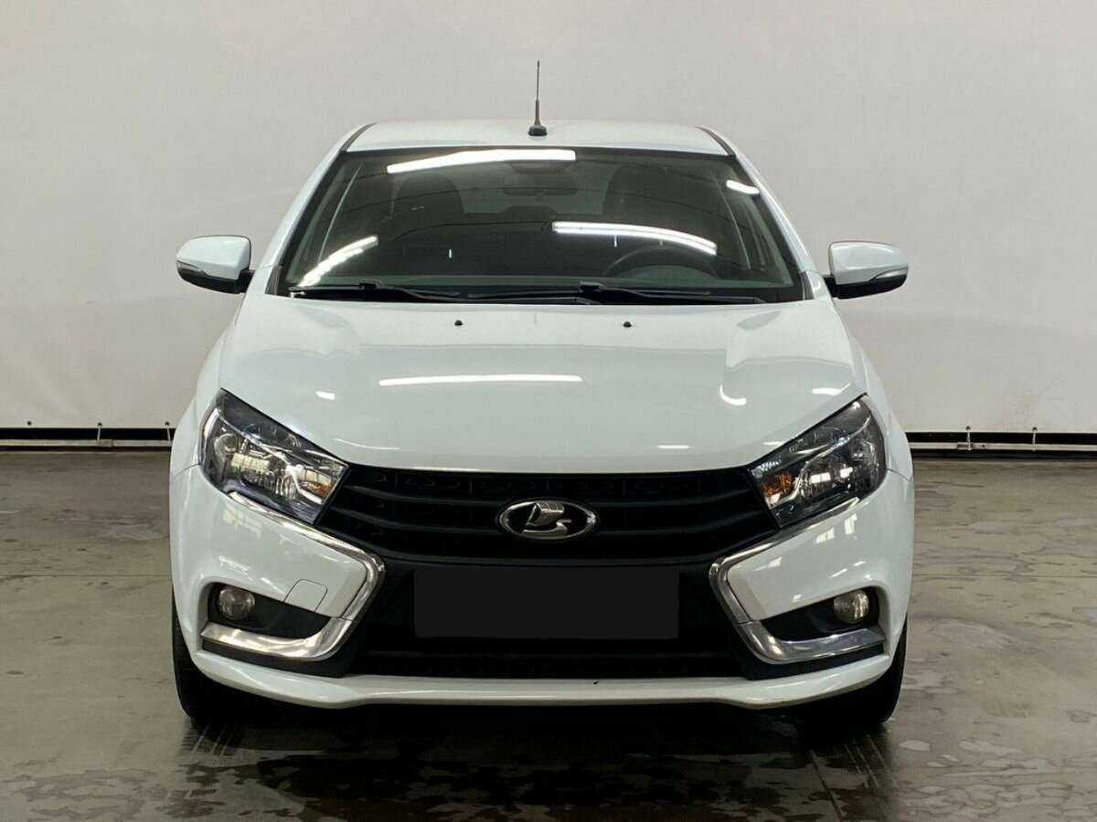 Лада (ВАЗ) Веста б/у, 2021, Механическая. Фото: #1