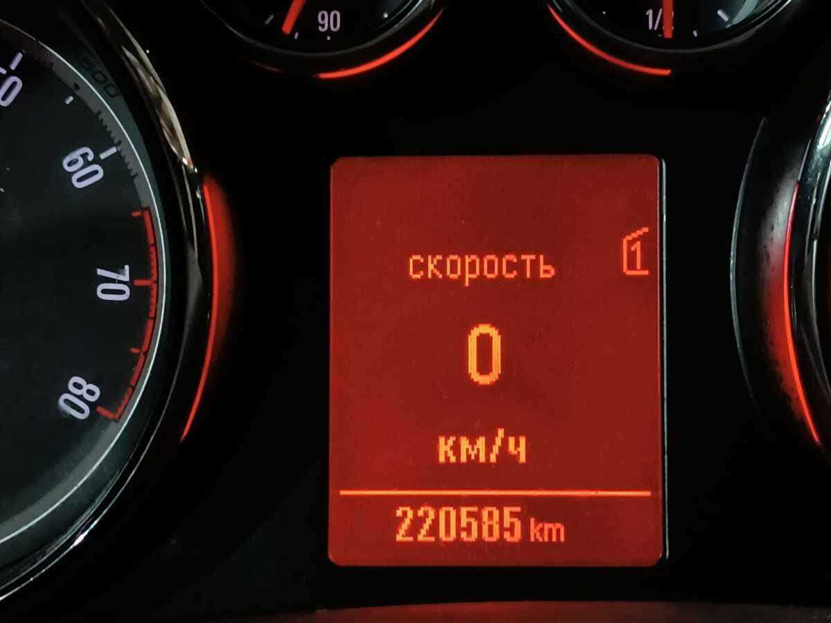 Опель Астра б/у, 2012, Механическая. Фото: #12