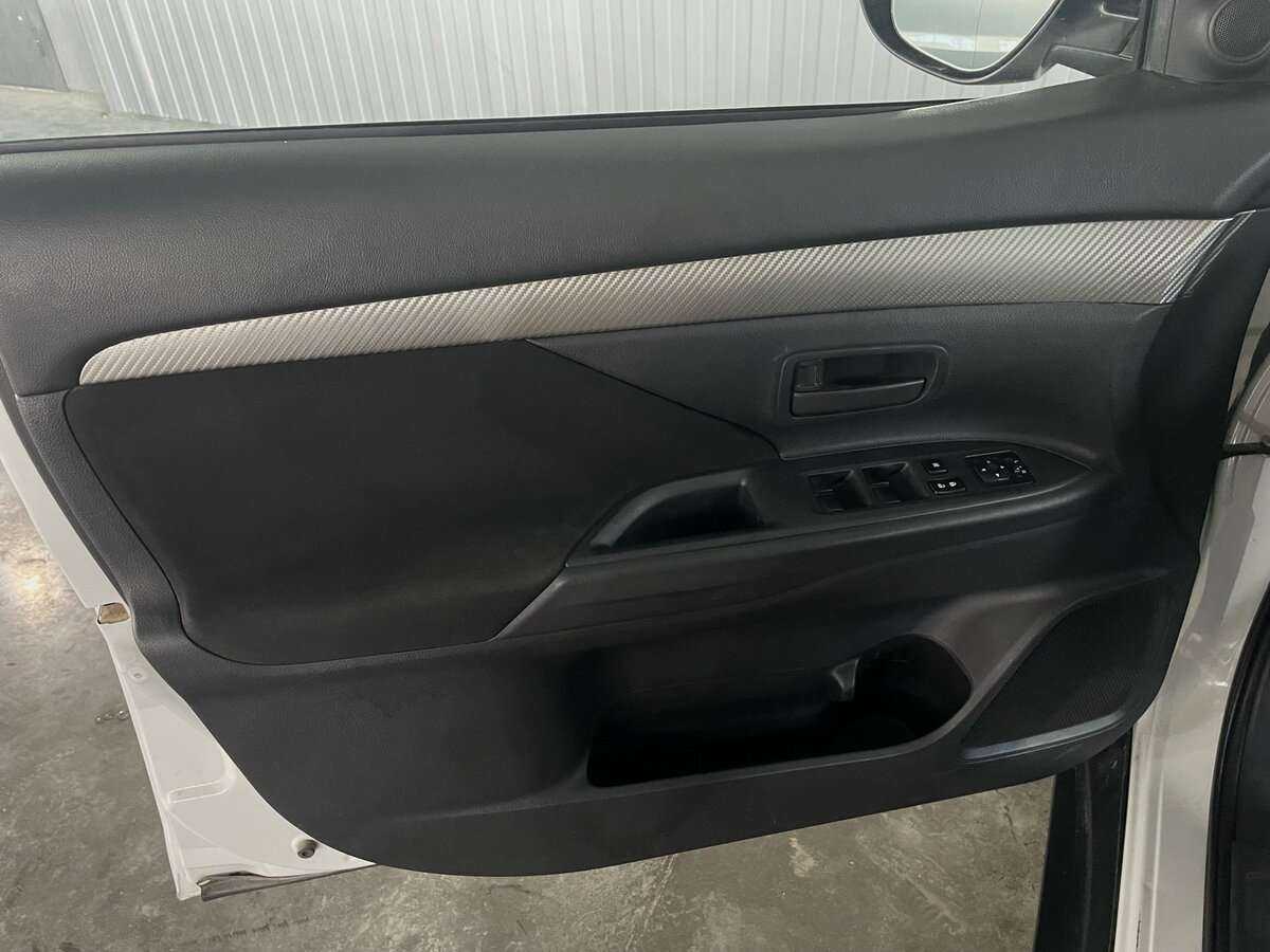 Митсубиши Оутлэндер б/у, 2013, Вариатор. Фото: #16