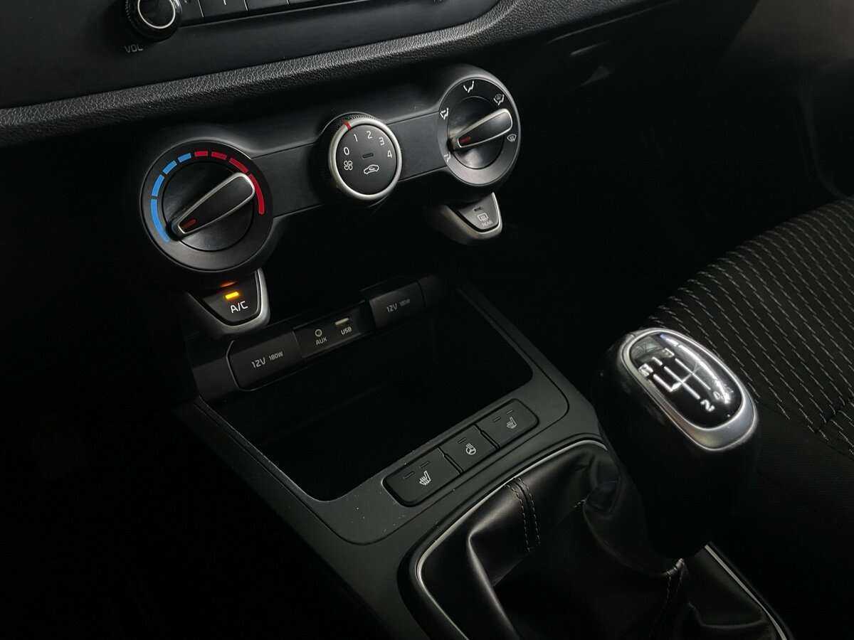 Киа Рио б/у, 2018, Механическая. Фото: #13