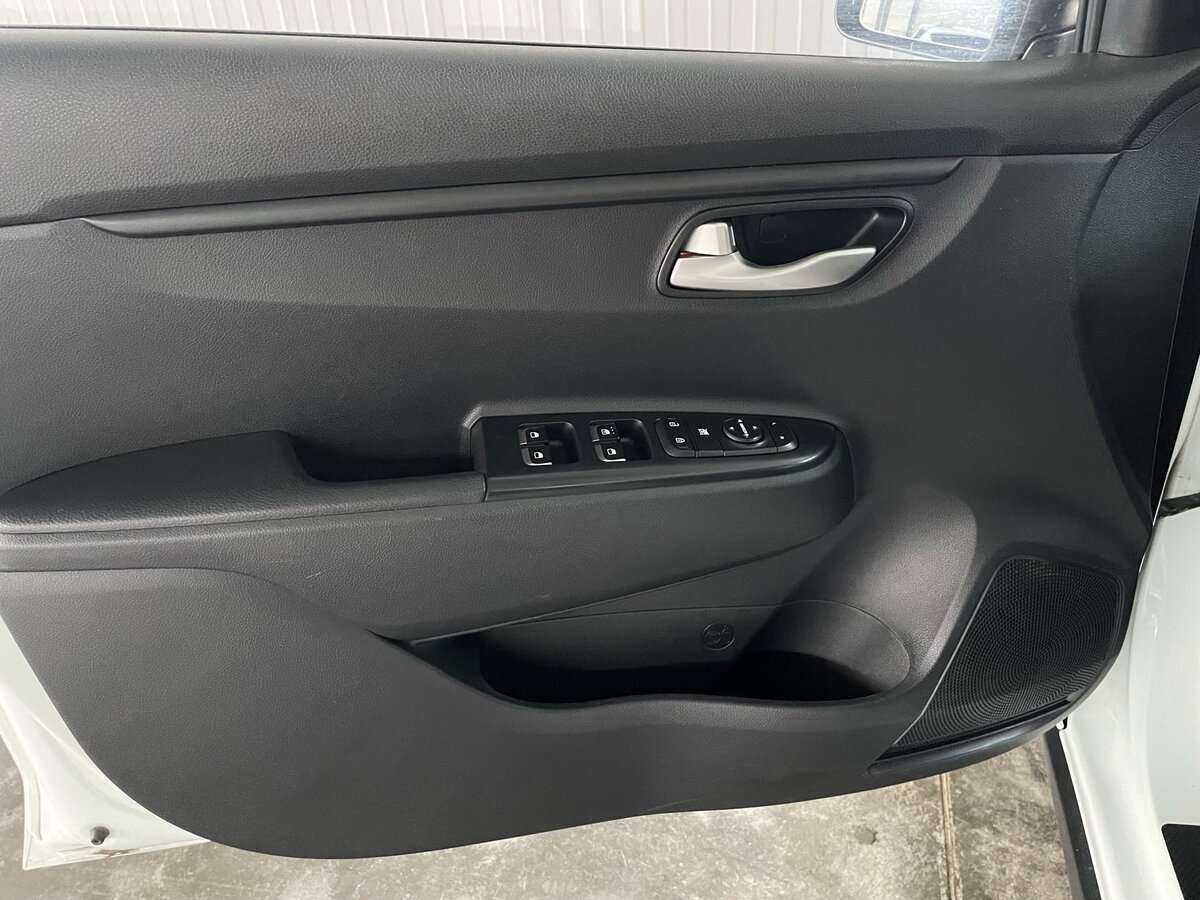 Киа Рио б/у, 2018, Механическая. Фото: #18