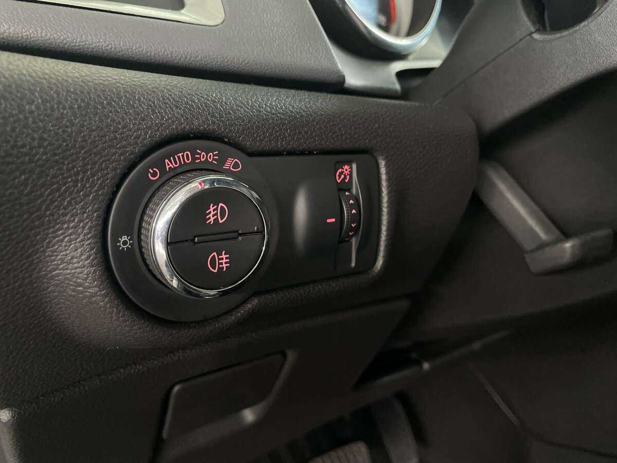 Опель Астра б/у, 2014, Автоматическая. Фото: #15