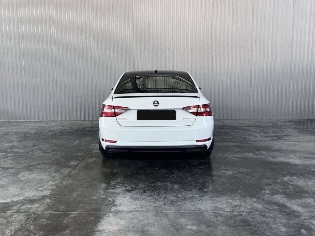 Шкода Суперб б/у, 2015, Роботизированная. Фото: #5