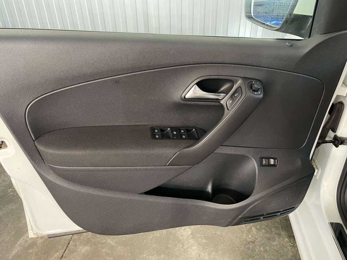 Фольксваген Поло б/у, 2018, Автоматическая. Фото: #16