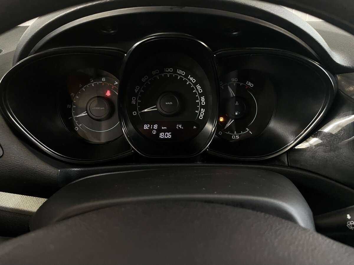 Лада (ВАЗ) Веста б/у, 2017, Механическая. Фото: #10