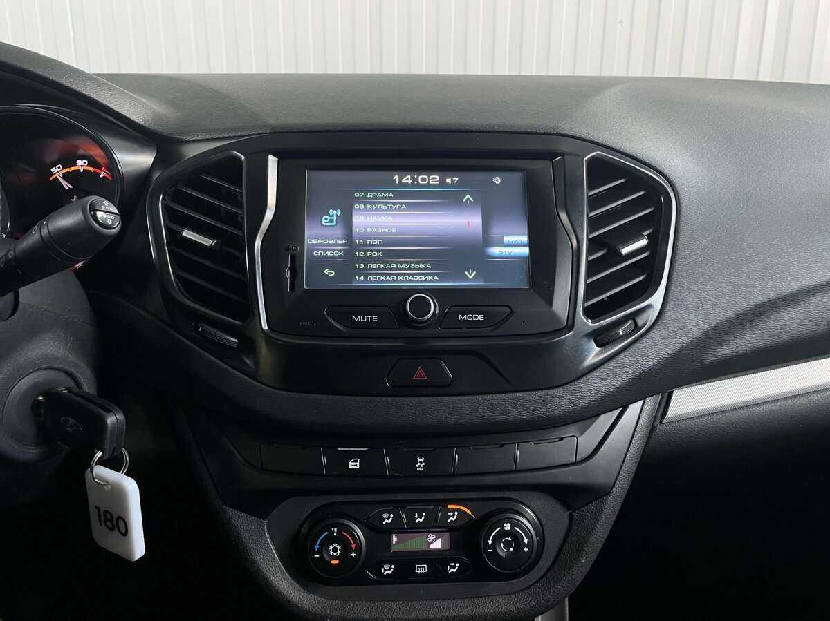 Лада (ВАЗ) Веста б/у, 2019, Механическая. Фото: #14