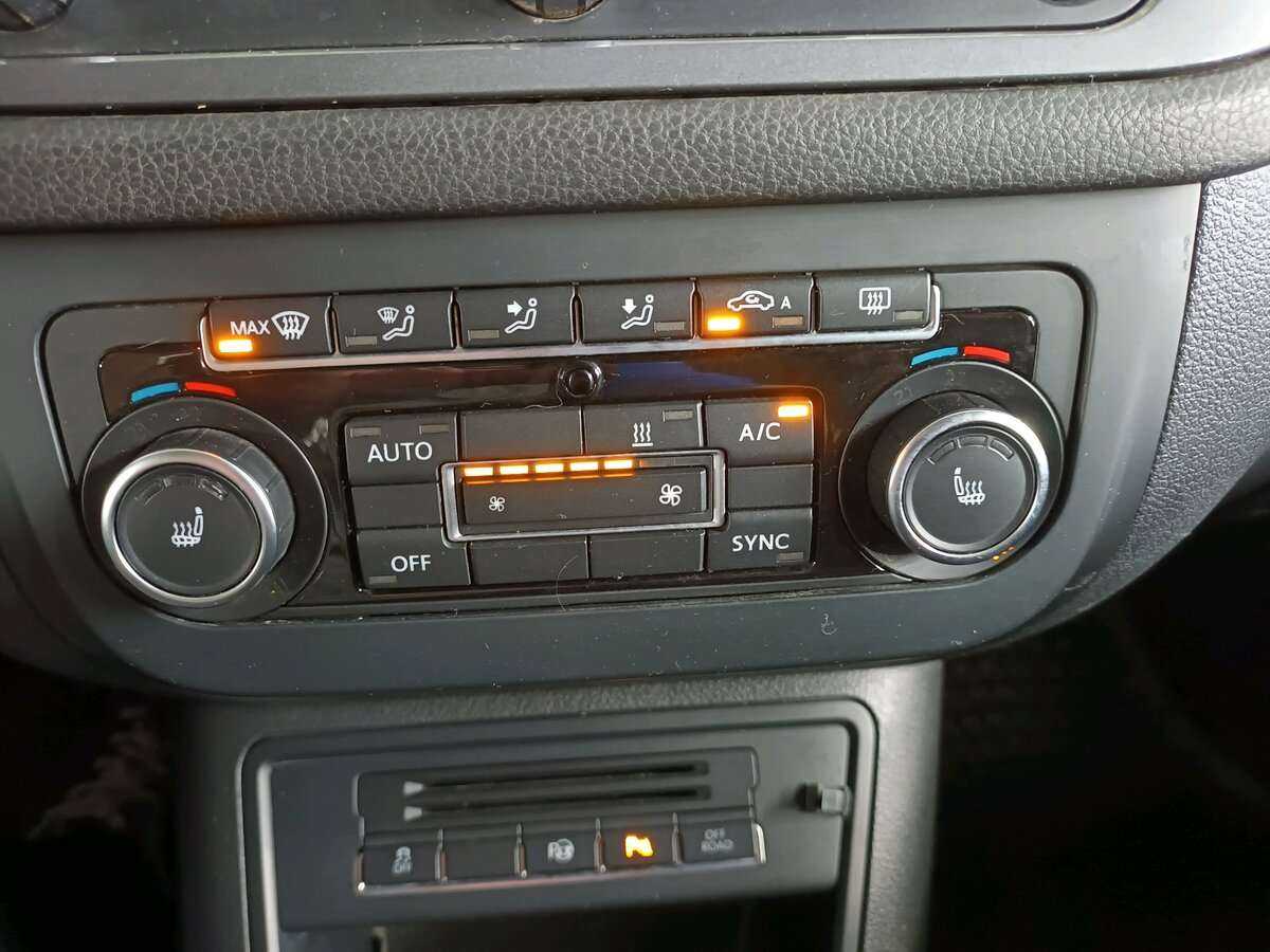 Фольксваген Тигуан б/у, 2013, Автоматическая. Фото: #11