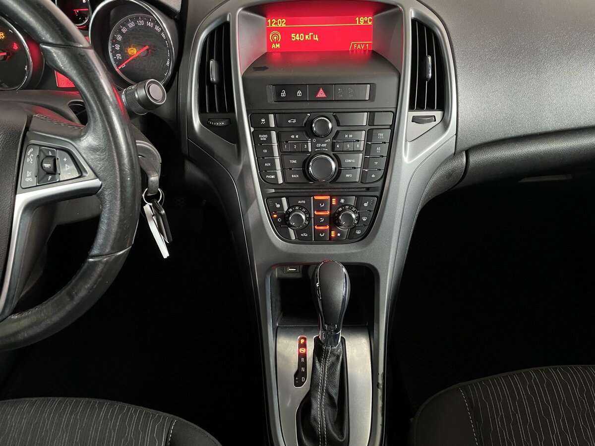 Опель Астра б/у, 2013, Автоматическая. Фото: #10