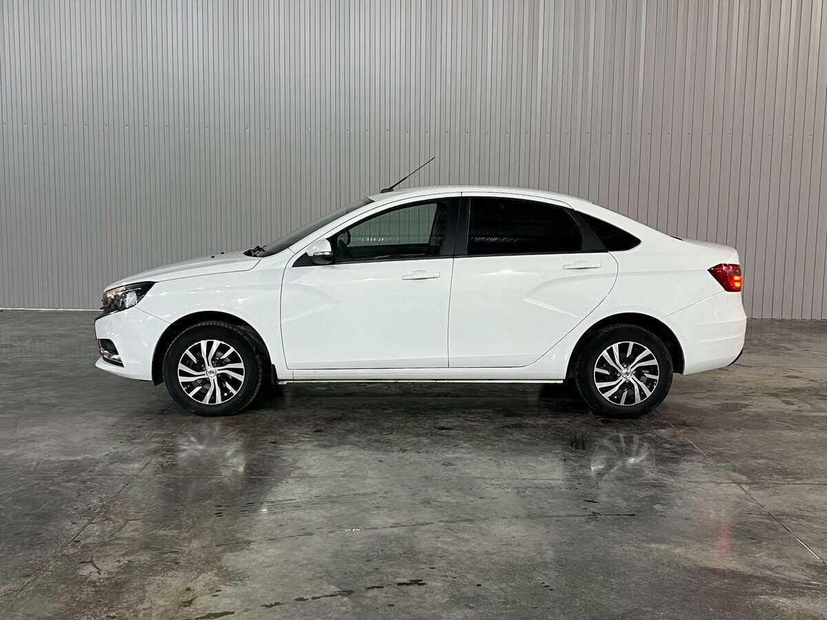 Лада (ВАЗ) Веста б/у, 2020, Механическая. Фото: #3