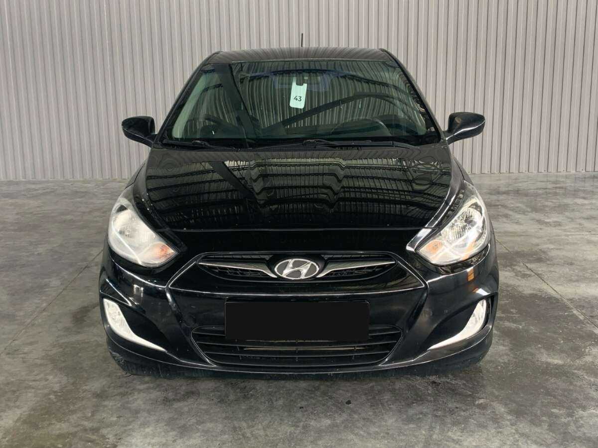 Хендай Солярис б/у, 2012, Автоматическая. Фото: #1