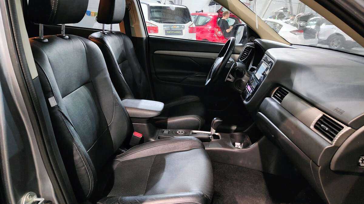 Митсубиши Оутлэндер б/у, 2012, Вариатор. Фото: #15