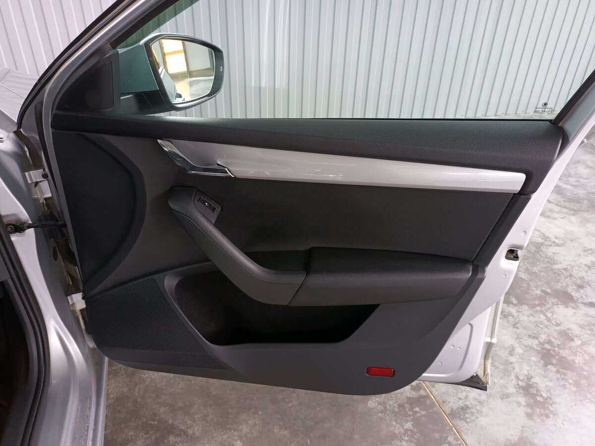 Шкода Октавия б/у, 2014, Роботизированная. Фото: #18