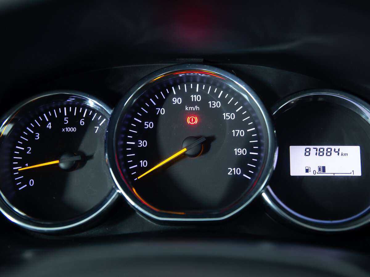 Рено Сандеро б/у, 2017, Механическая. Фото: #10