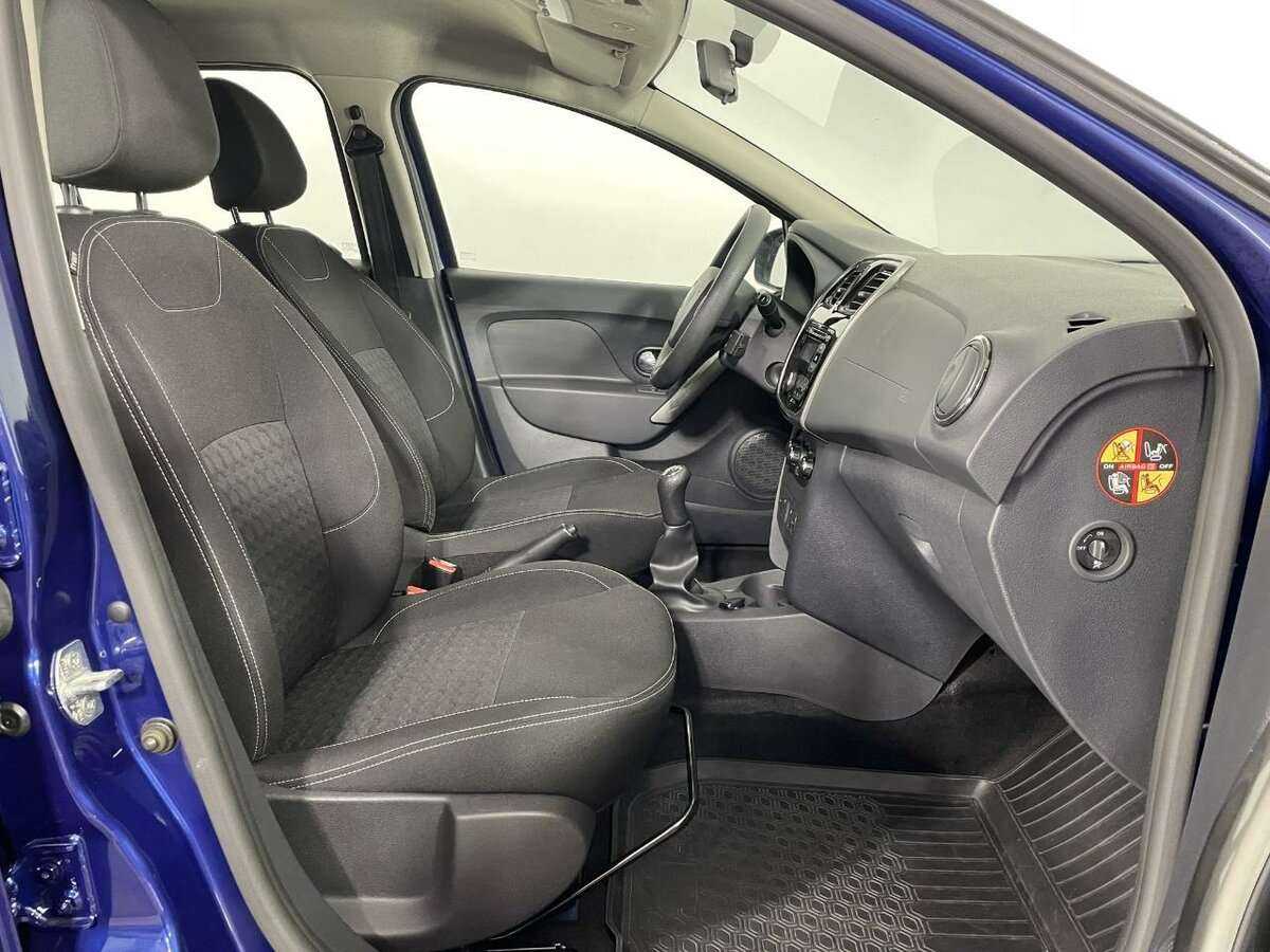 Рено Логан б/у, 2016, Механическая. Фото: #13