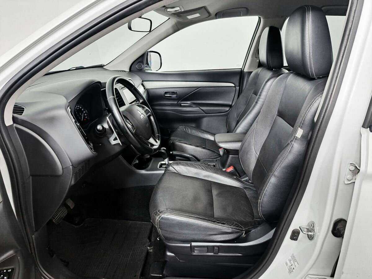 Митсубиши Оутлэндер б/у, 2014, Вариатор. Фото: #11