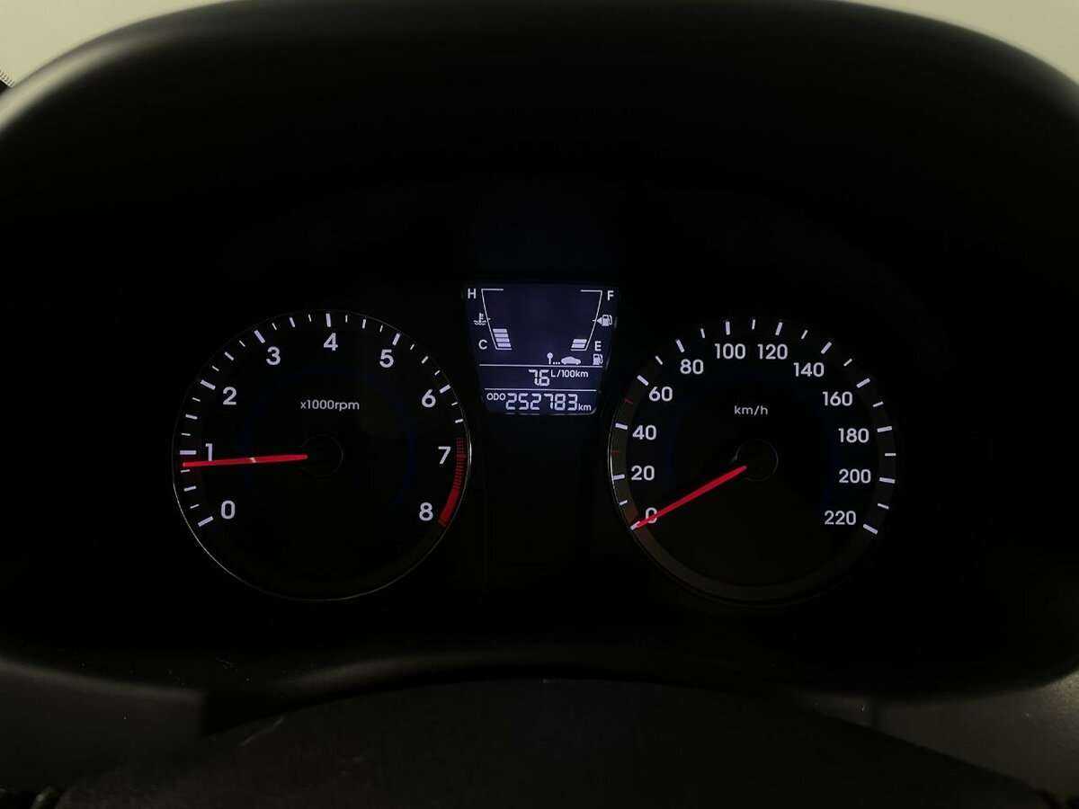 Хендай Солярис б/у, 2012, Механическая. Фото: #10