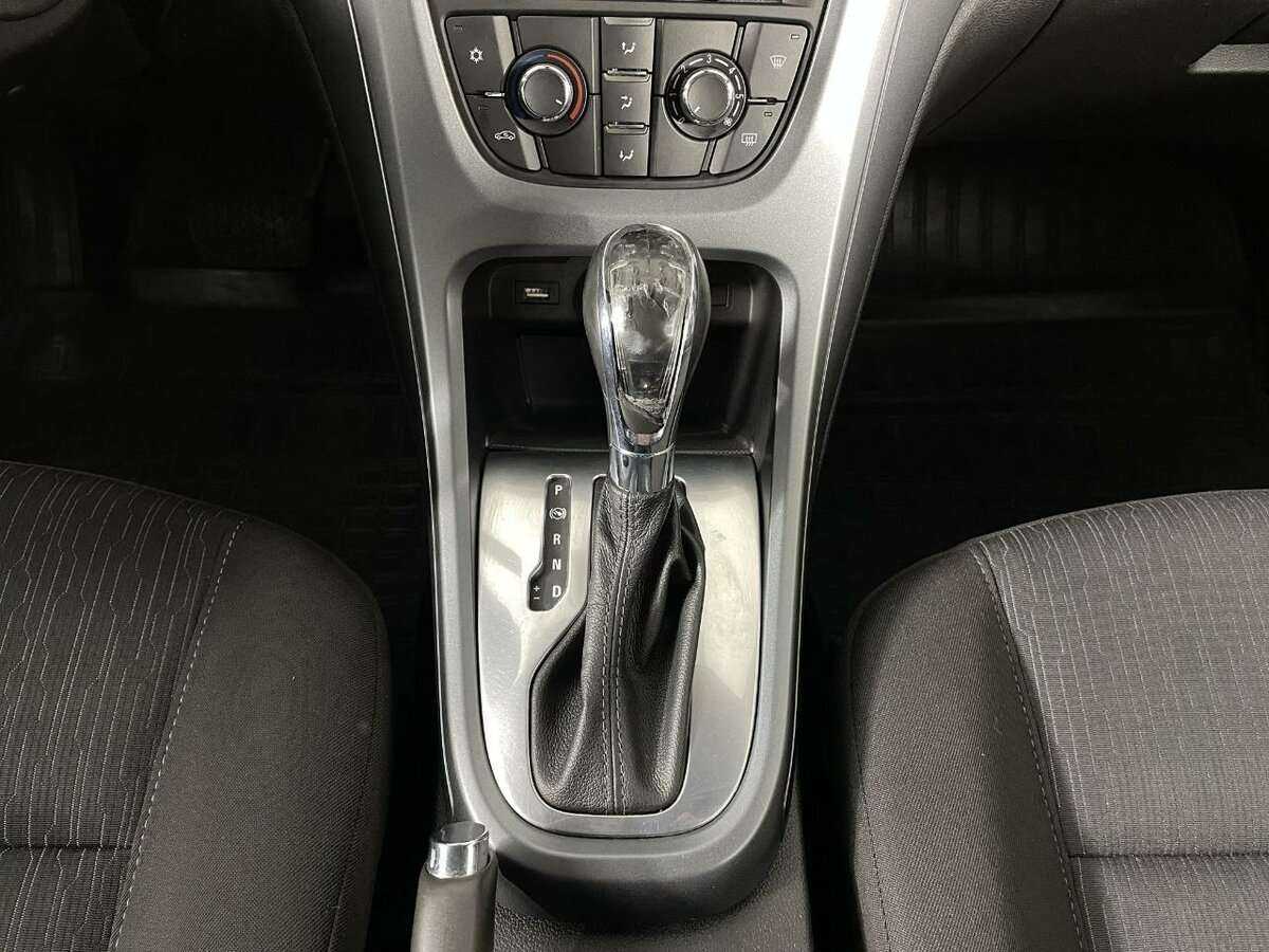 Опель Астра б/у, 2013, Автоматическая. Фото: #12