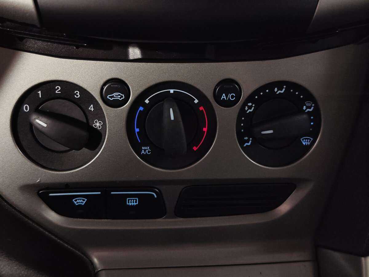 Форд Фокус б/у, 2014, Роботизированная. Фото: #15