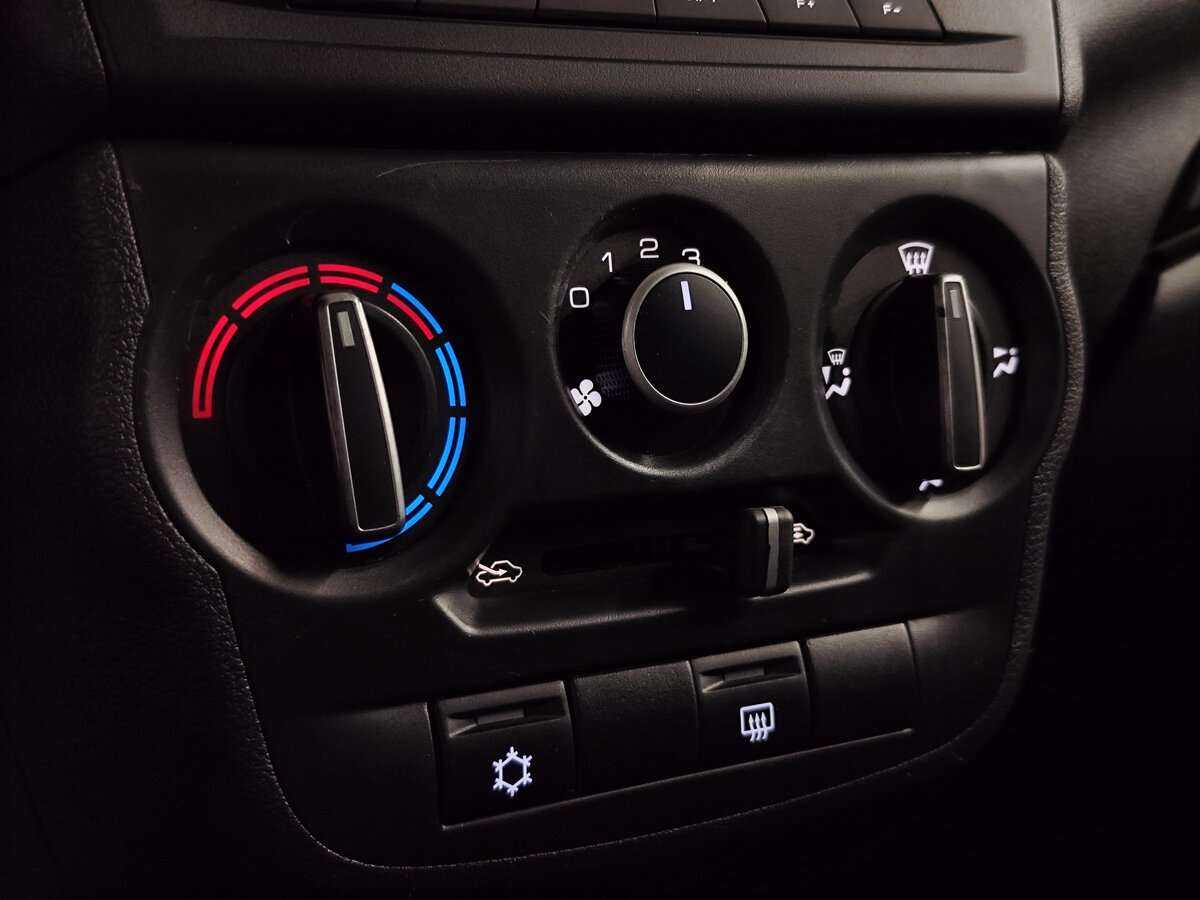 Лада (ВАЗ) Гранта б/у, 2019, Механическая. Фото: #14