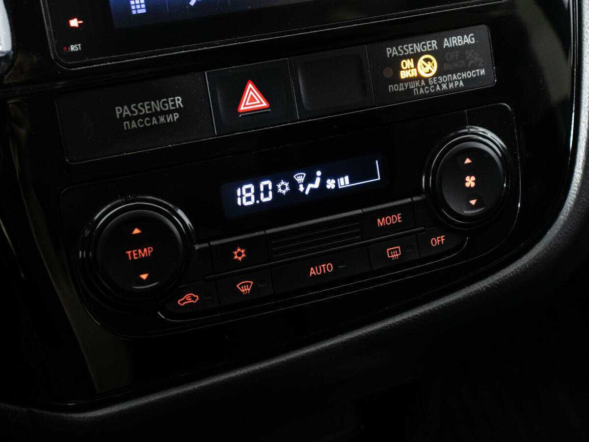 Митсубиши Оутлэндер б/у, 2017, Вариатор. Фото: #17