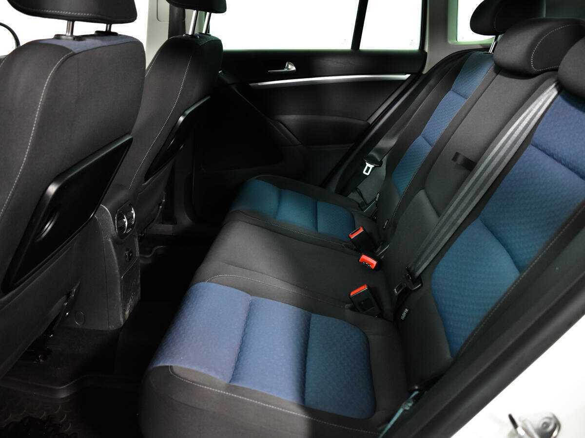 Фольксваген Тигуан б/у, 2013, Автоматическая. Фото: #9