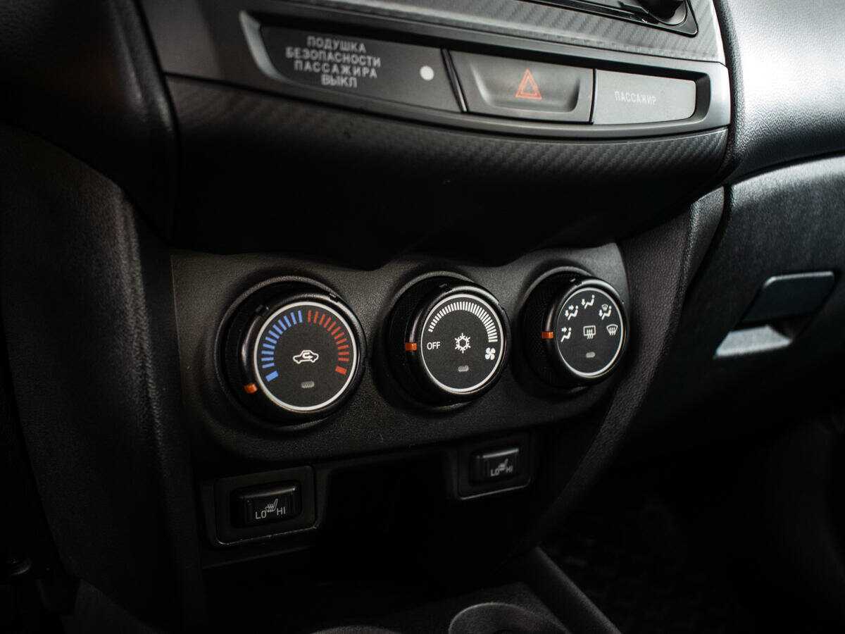 Митсубиши АС-Икс б/у, 2014, Механическая. Фото: #13