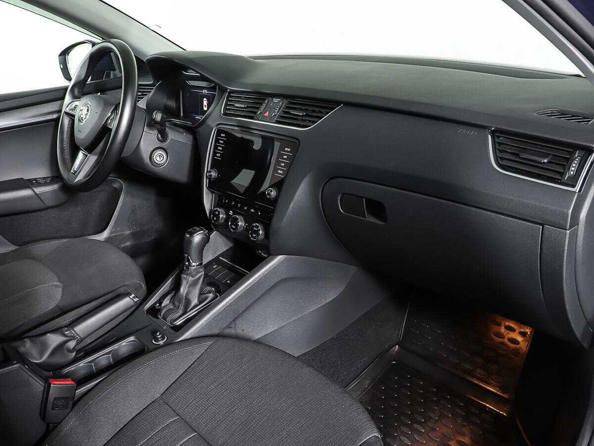 Шкода Октавия б/у, 2018, Роботизированная. Фото: #8