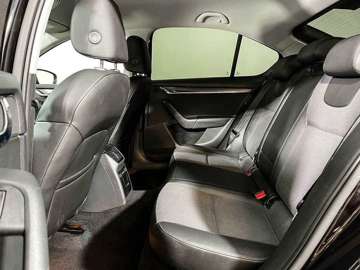 Шкода Октавия б/у, 2019, Роботизированная. Фото: #6