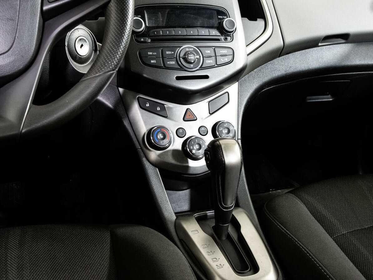 Шевроле Авео б/у, 2015, Автоматическая. Фото: #11