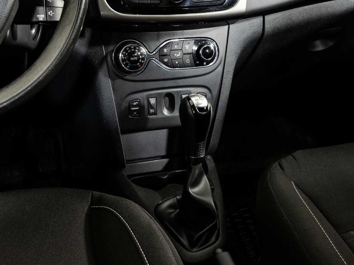 Рено Сандеро б/у, 2017, Автоматическая. Фото: #11