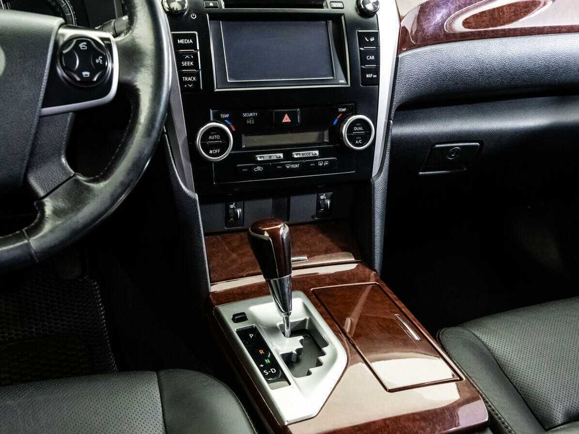 Тойота Камри б/у, 2014, Автоматическая. Фото: #10